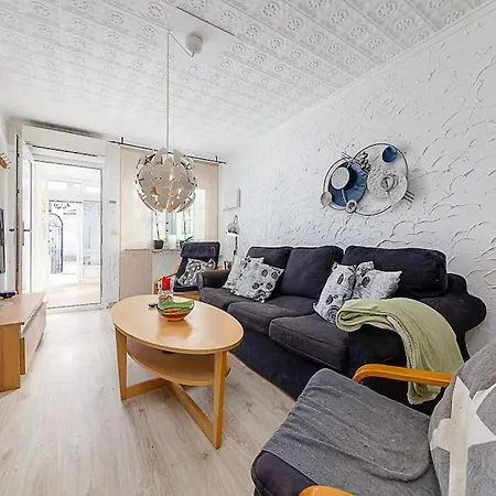 Apartment Townhouse Pink
