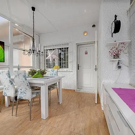 Townhouse Pink